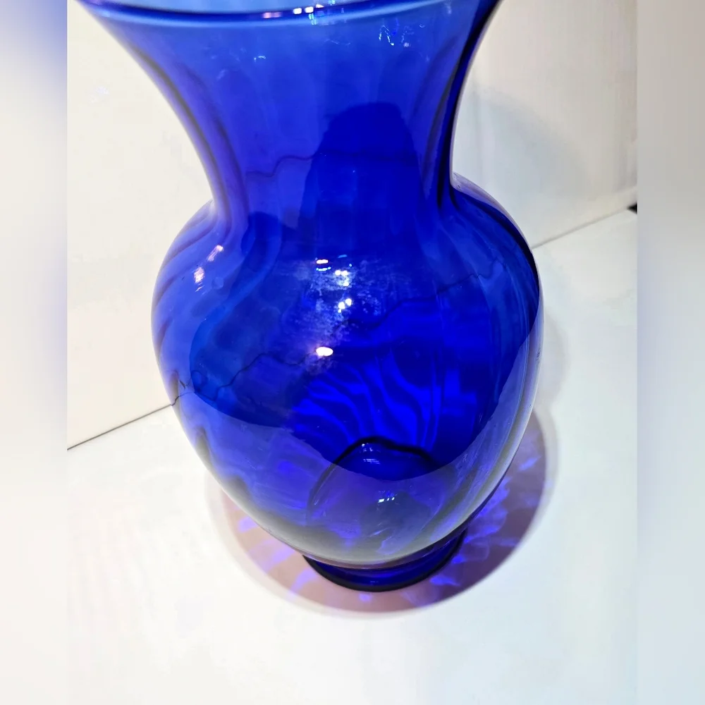 Indiana Glass 'Illusions' Cobalt Blue Vase 11